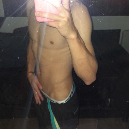 sebascardona99 OnlyFans profile picture 2