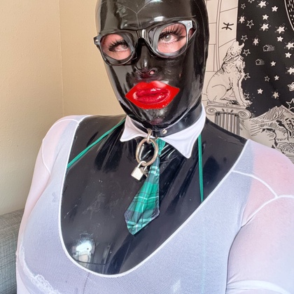 luciaandleighlatex OnlyFans profile picture